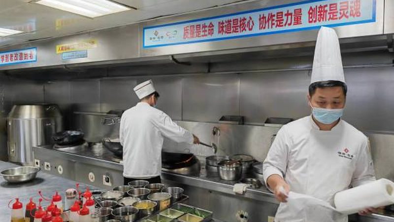 进口零食批发市场与实体店：揭秘两者差异与选择要点